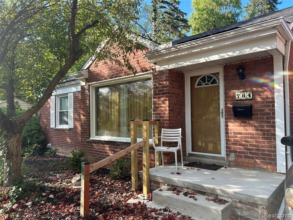 784 Patterson Court, Inkster, MI 48141 — Photo 2