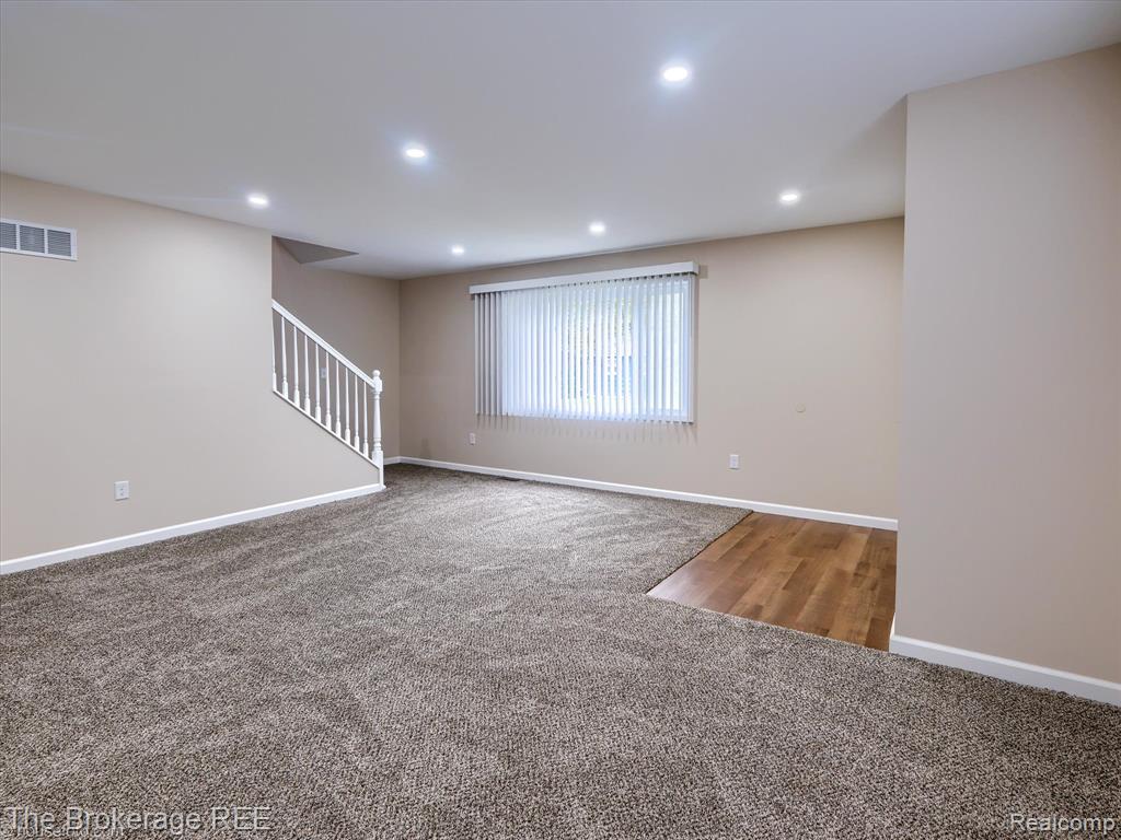 658 Beach Street, Mount Morris, MI 48458 — Photo 5