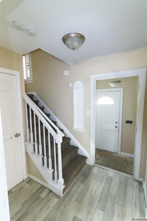 15470 MAPLERIDGE Street, Detroit, MI 48205 — Photo 8
