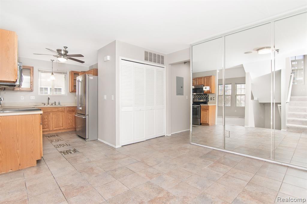 23250 POPLAR Drive, Southfield, MI 48075 — Photo 13