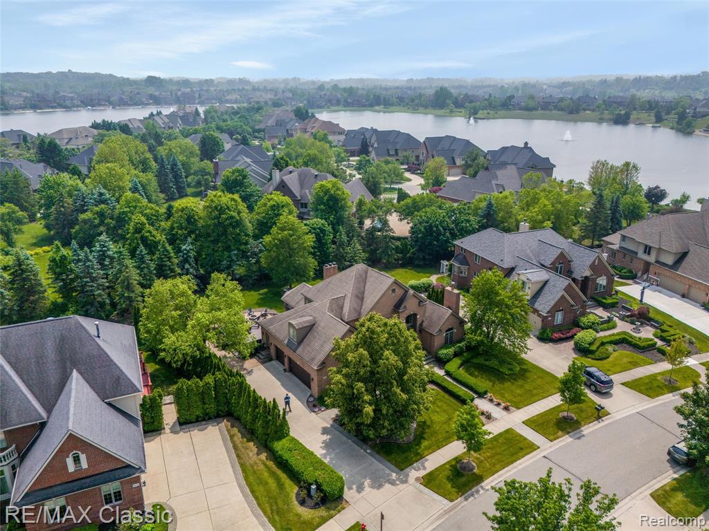 18438 Clairmont Circle E, Northville, MI 48168 — Photo 84