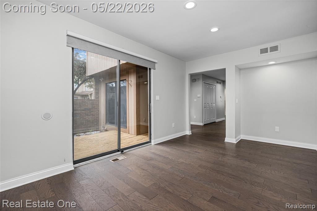 5345 Wright Way W, West Bloomfield, MI — Photo 33