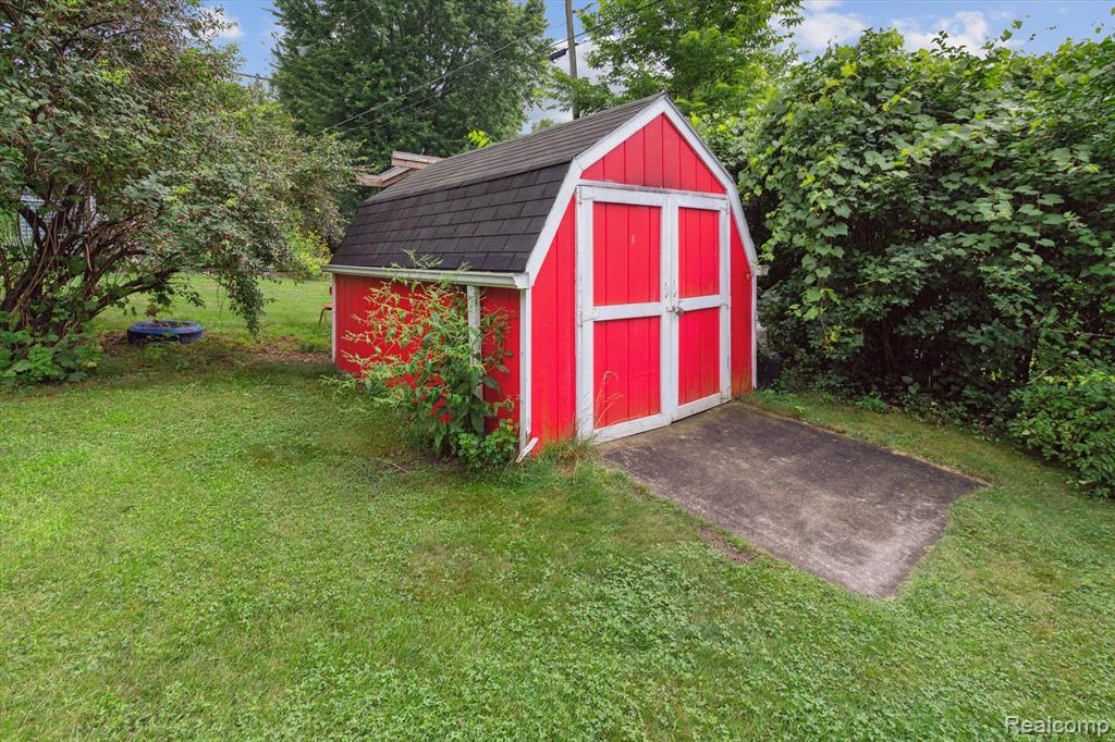 4415 Central Street, Columbiaville, MI 48421 — Photo 37