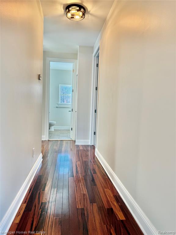 8096 Peninsula Circle, Grand Blanc, MI — Photo 20