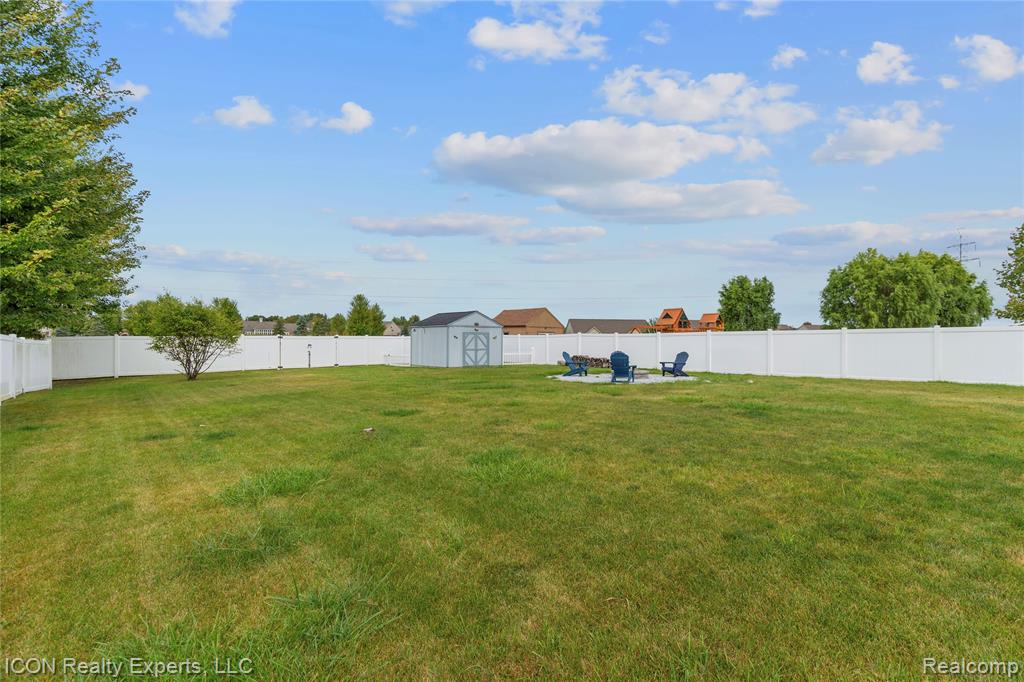 52527 Stafford Drive, Macomb, MI 48042 — Photo 43