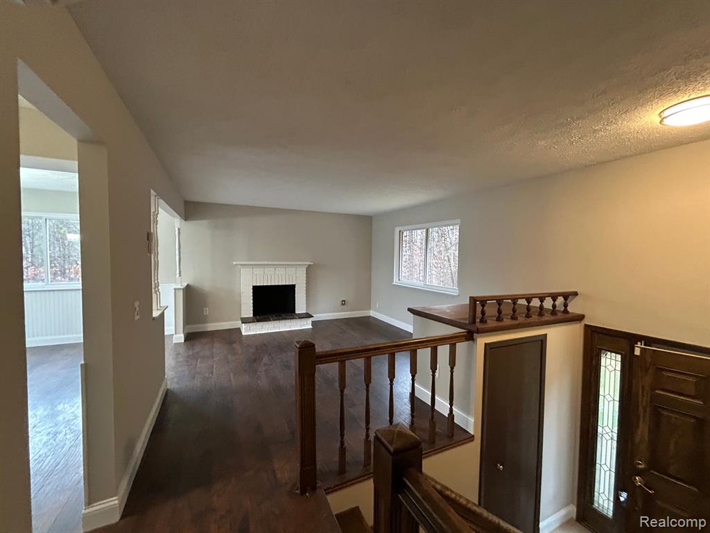 400 WOLFE Road, Ortonville, MI 48462 — Photo 15