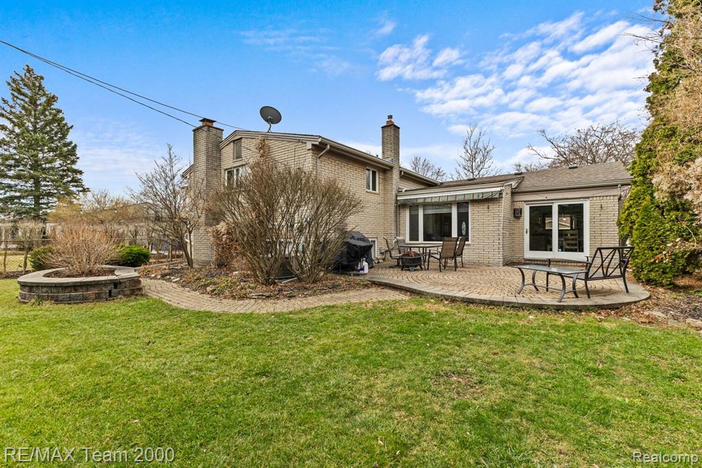 708 DOVER Street, Dearborn Heights, MI 48127 — Photo 28