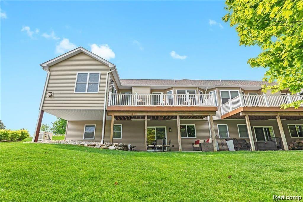 70 FOX HOLLOW Drive, Metamora, MI 48455 — Photo 33
