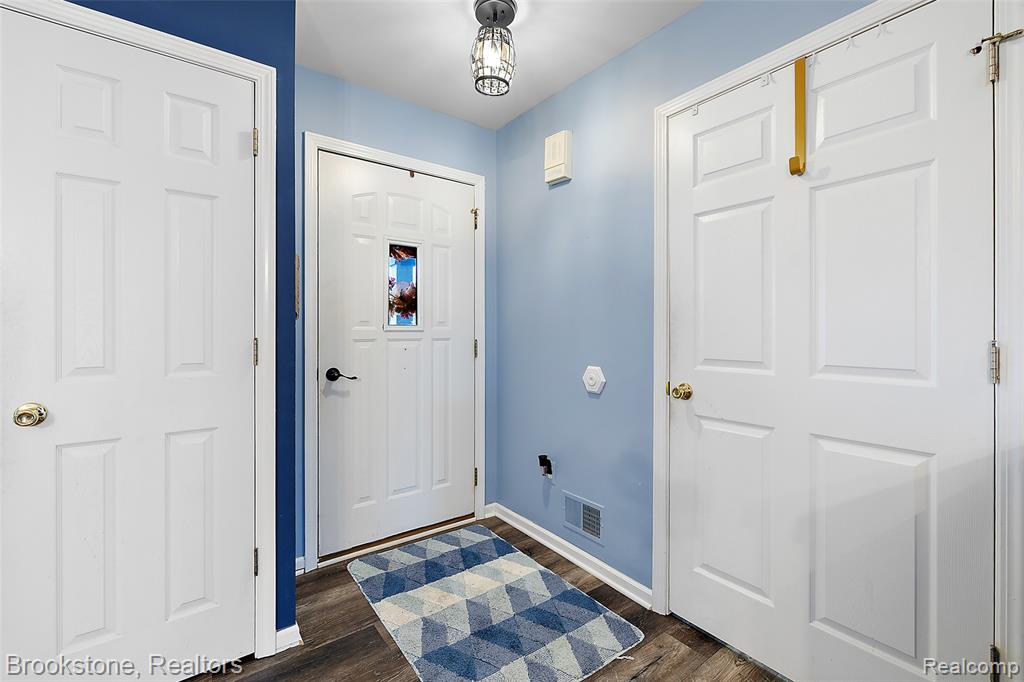 74168 Madison Street, Armada, MI — Photo 5