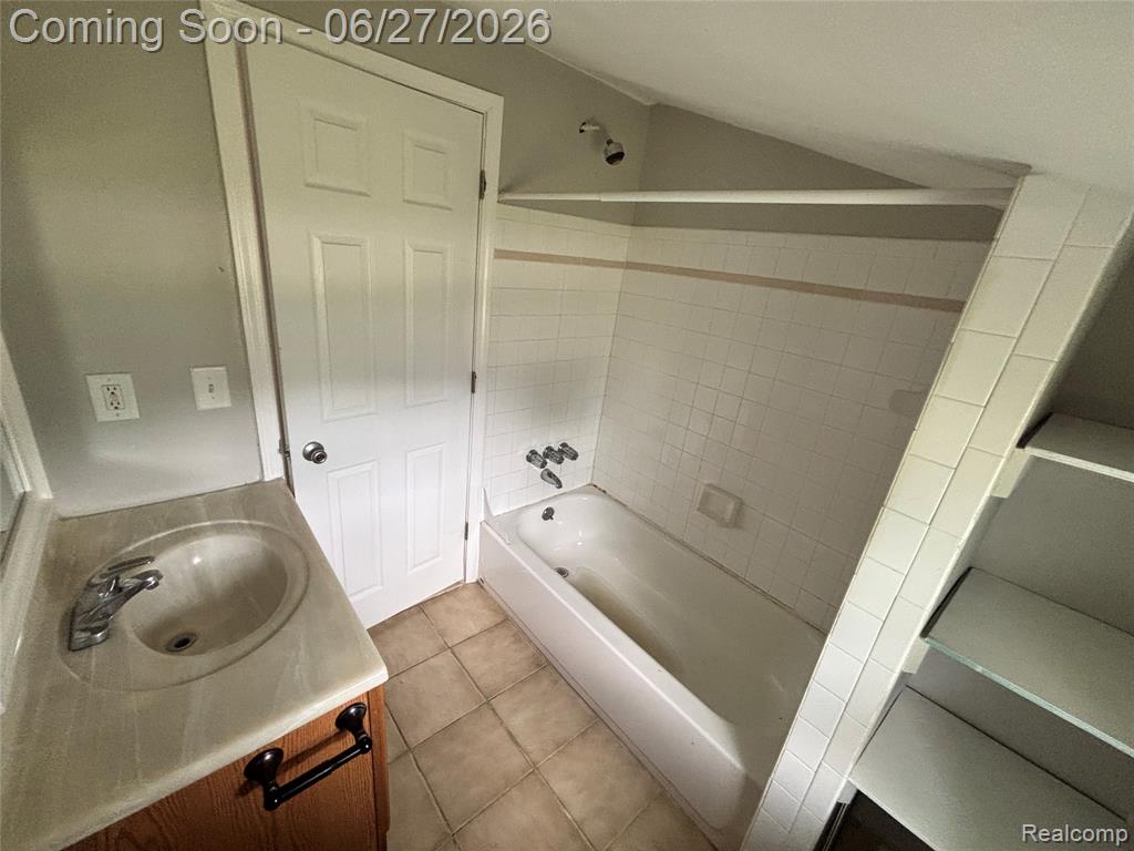 45824 Jefferson Ave, Chesterfield, MI 48047 — Photo 19