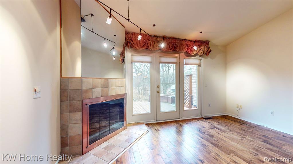 43516 RIVERBEND Boulevard, Clinton Twp, MI 48038 — Photo 8