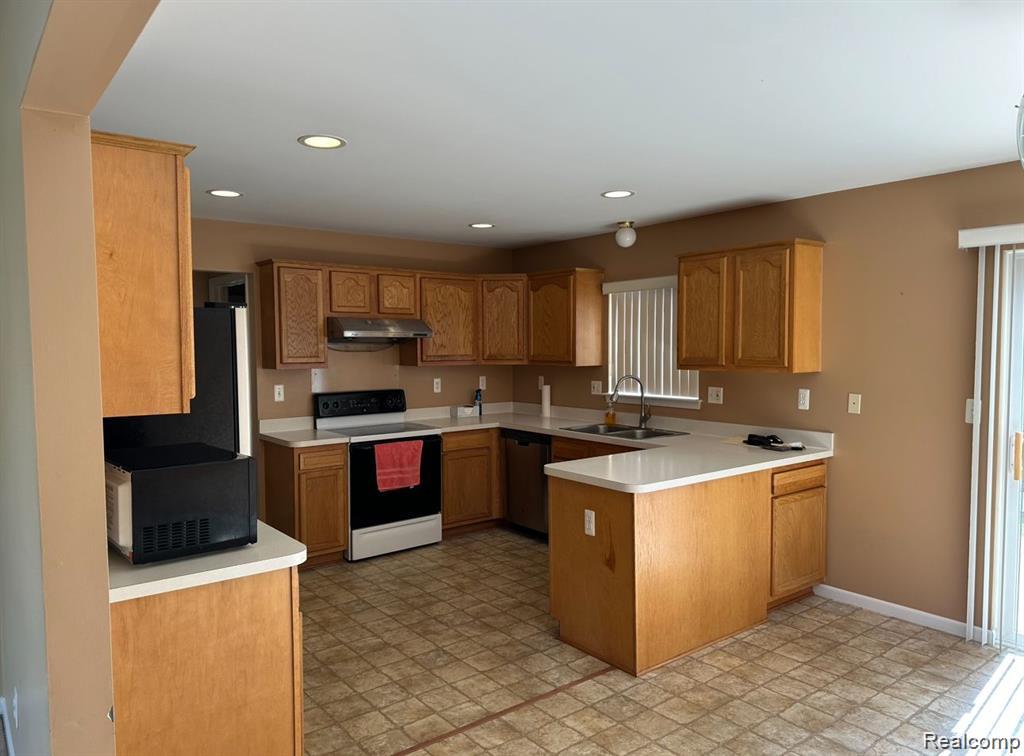 3970 ORCHARD VIEW Avenue, Rochester Hills, MI 48307 — Photo 18