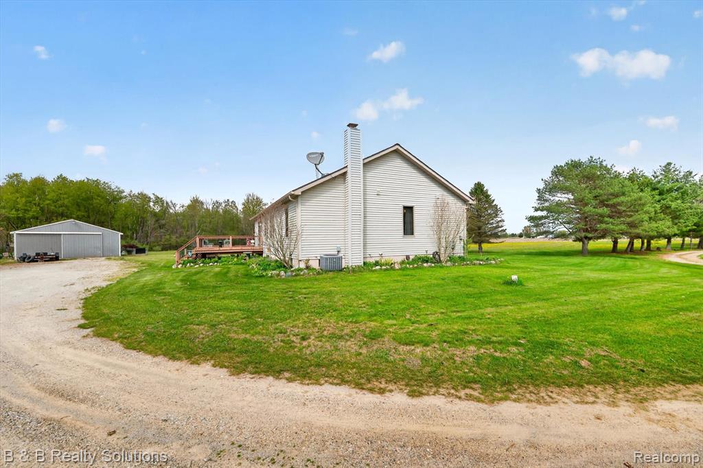 2927 N Blacks Corners Road, Imlay City, MI 48444 — Photo 41