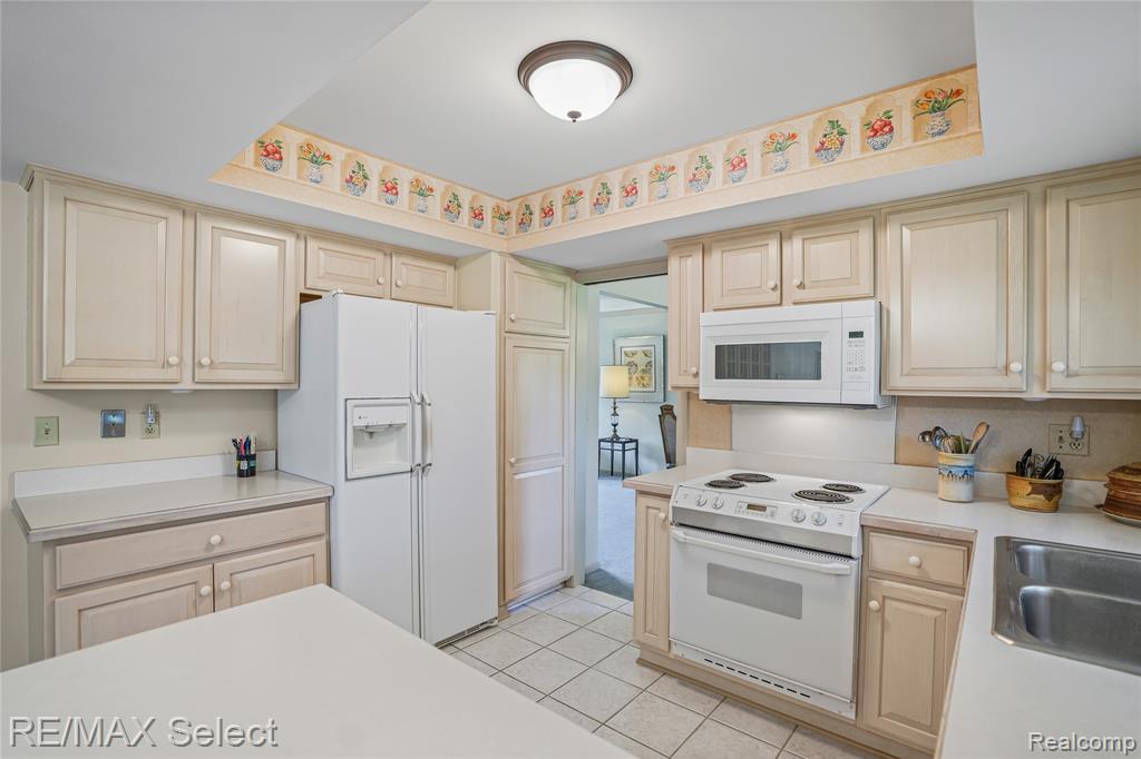 487 Boutell Drive, Grand Blanc, MI 48439 — Photo 9