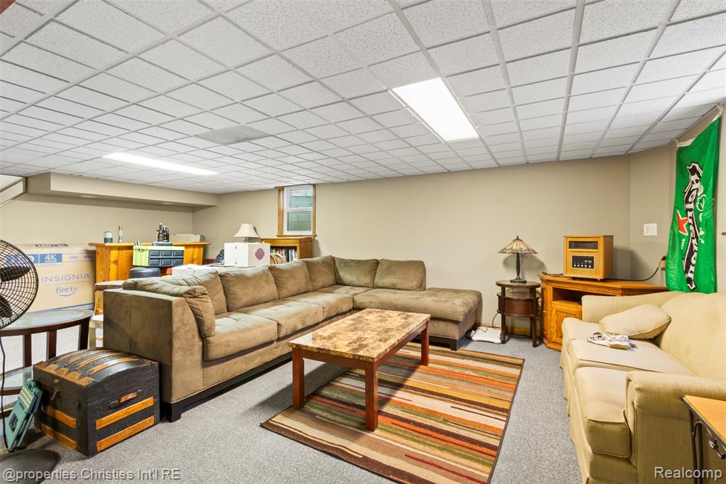 6561 Hawthorne Street, Garden City, MI — Photo 18