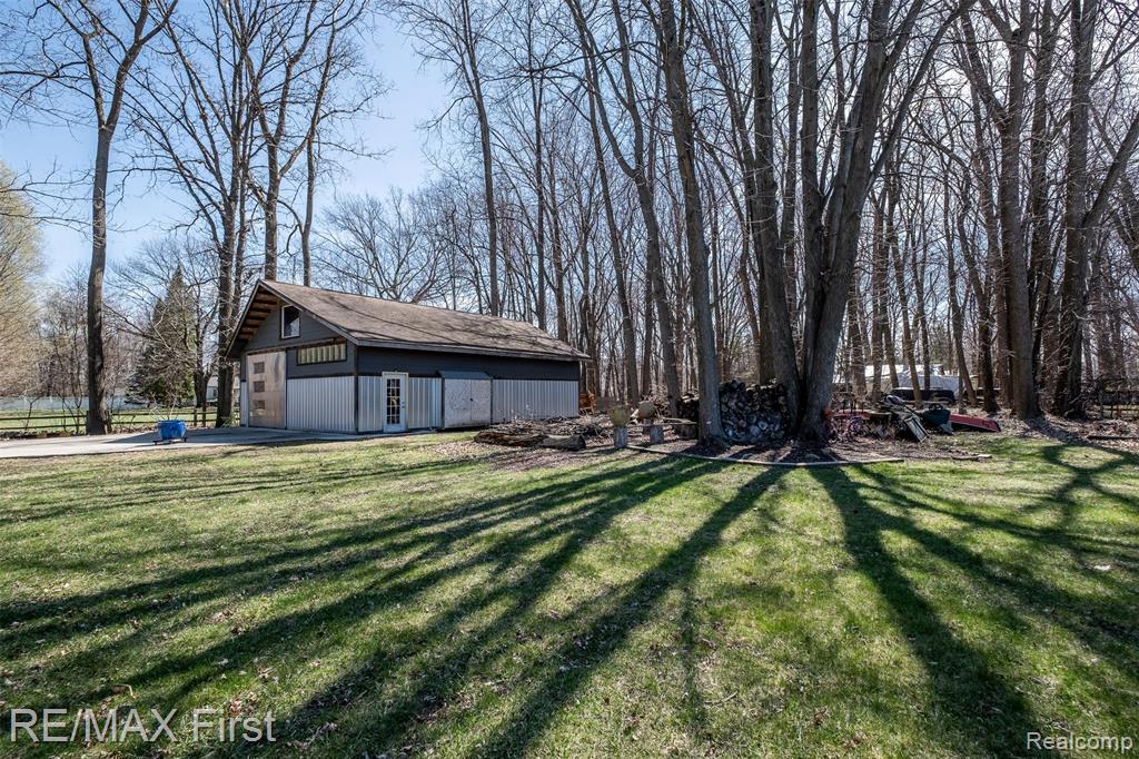 905 W Parker Avenue, Madison Heights, MI 48071 — Photo 58