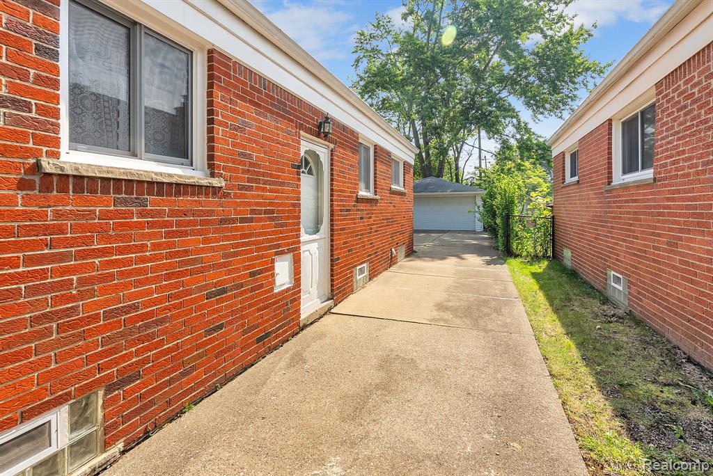 4129 VASSAR Street, Dearborn Heights, MI 48125 — Photo 28