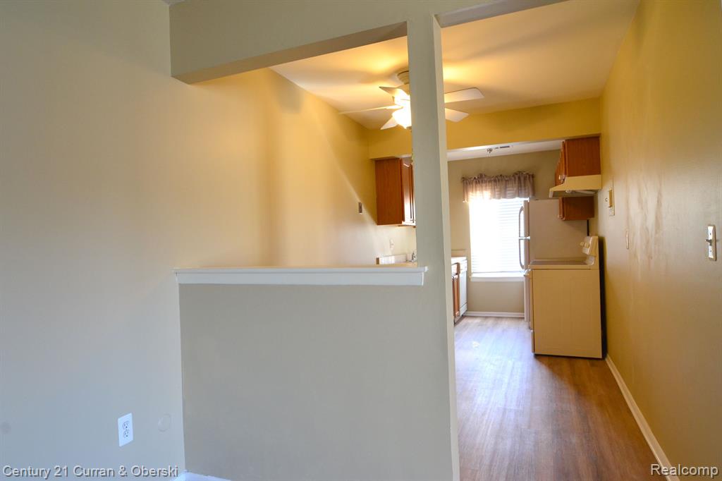 9987 ALLEN POINTE Drive, Allen Park, MI 48101 — Photo 4
