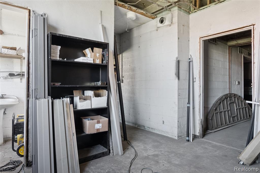 8140 Fenkell Street, Detroit, MI 48238 — Photo 19