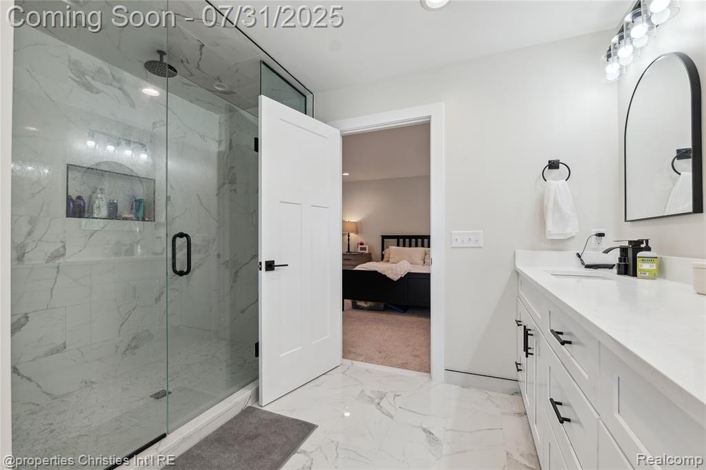 415 Helene Avenue, Royal Oak, MI 48067 — Photo 10