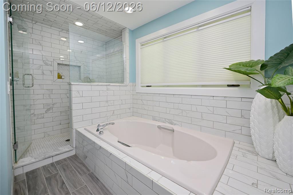 5684 Sussex Court, Troy, MI 48098 — Photo 26