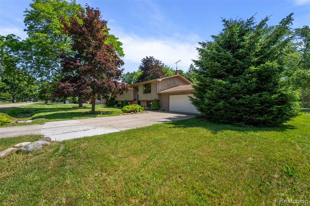 7427 Emerson, Washington, MI — Photo 8