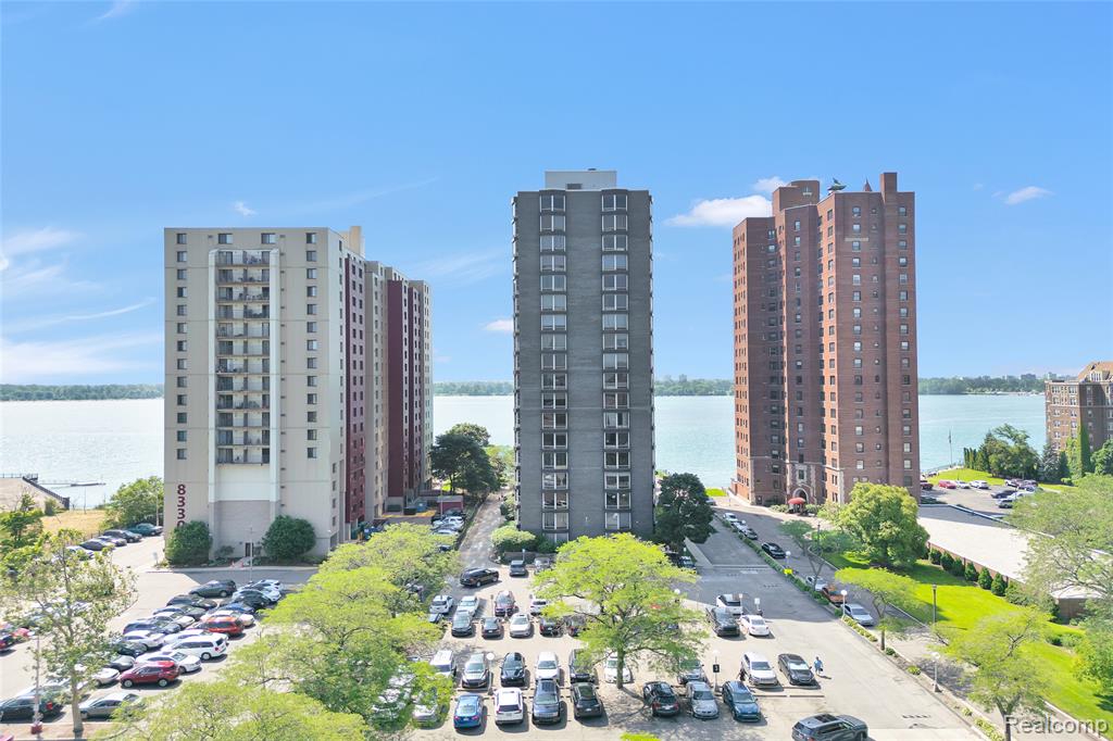 8200 E Jefferson Ave, 1610, Detroit, MI 48214 — Photo 60