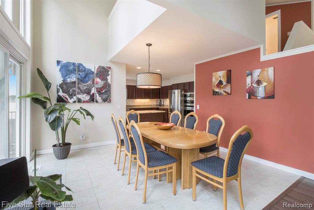 7025 Dandison Boulevard, West Bloomfield, MI 48324 — Photo 18
