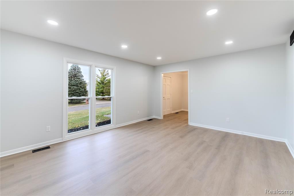 5435 Tequesta Drive, West Bloomfield, MI 48323 — Photo 4