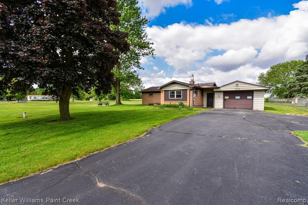 9316 EAST Road, Burt, MI 48417 — Photo 5