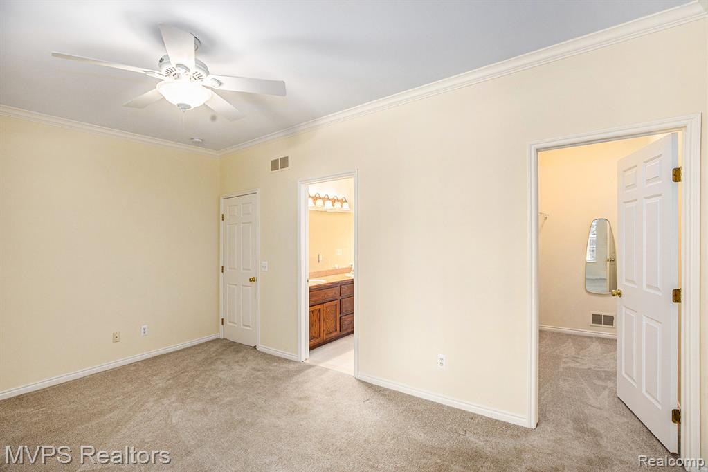 42640 Park Cresent Drive, Sterling Heights, MI 48313 — Photo 12