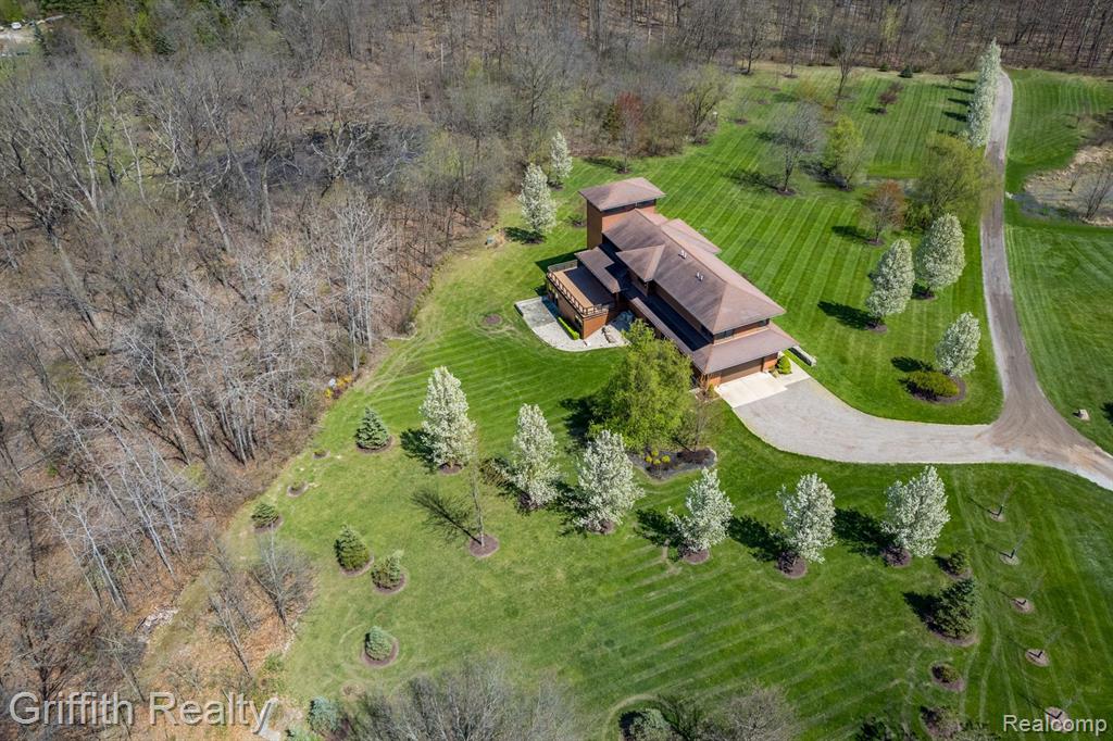 8104 PARKER Road, Saline, MI 48176 — Photo 35