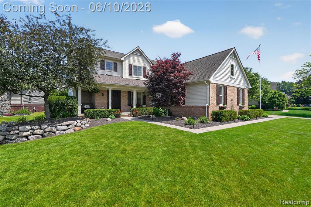 2004 Palmer Drive, Wixom, MI 48393 — front exterior