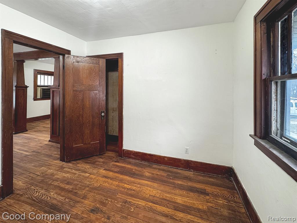 81 S TASMANIA Street, Pontiac, MI 48342 — Photo 11