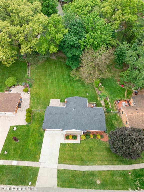 53216 Bruce Hill Drive, Shelby Twp, MI 48316 — Photo 34