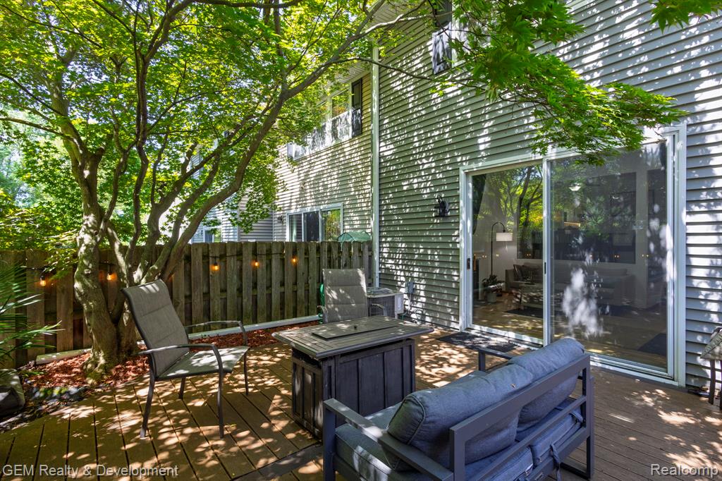 19705 Hayes Court, Northville, MI 48167 — Photo 39