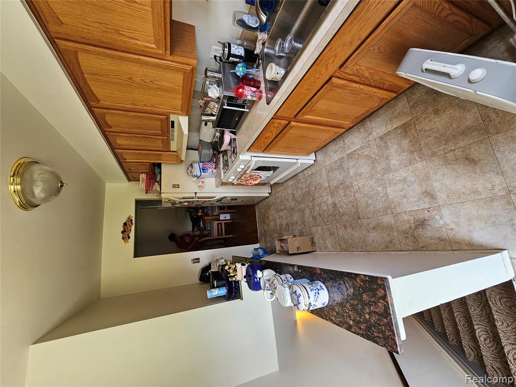 9700 Pine Street, Taylor, MI 48180 — Photo 29