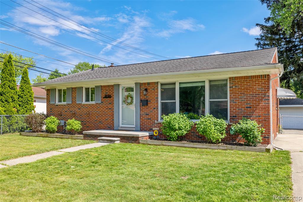 9086 Shannon Drive, Sterling Heights, MI 48314 — Photo 3