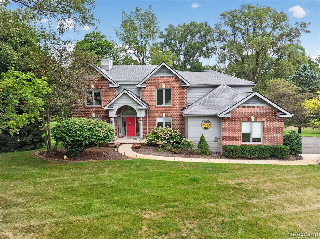 8805 Pebble Creek Drive, Pinckney, MI 48169
