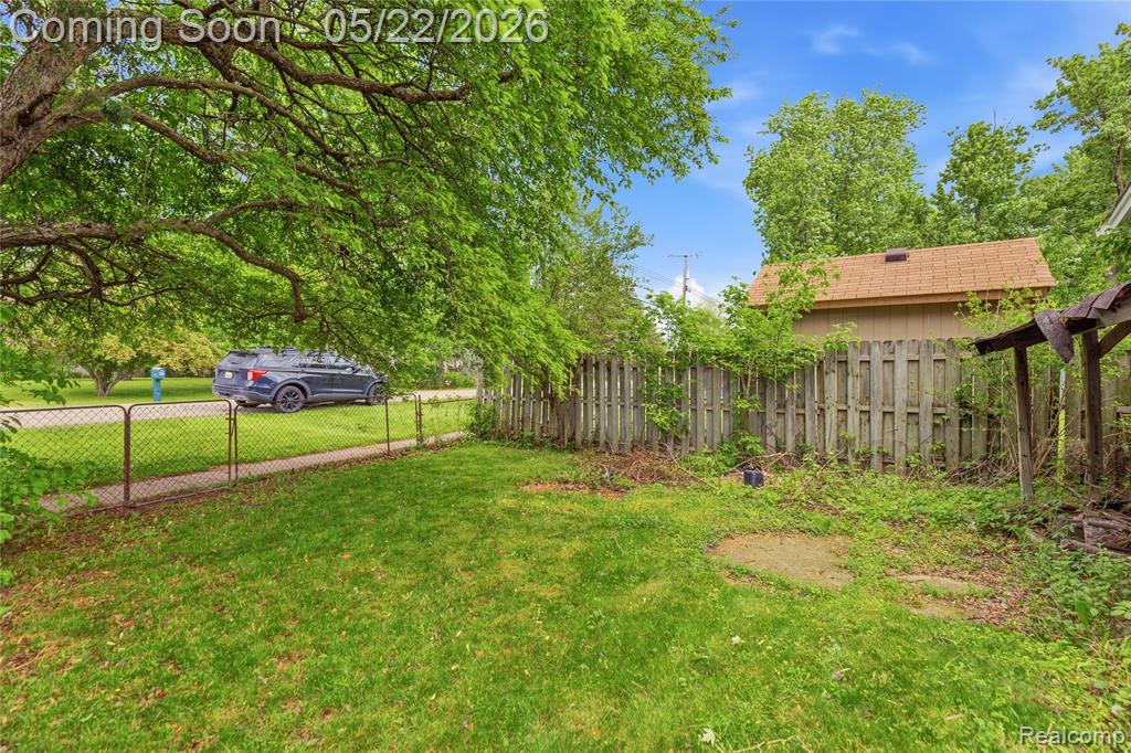 47735 Jeffry, Utica, MI 48317 — Photo 29