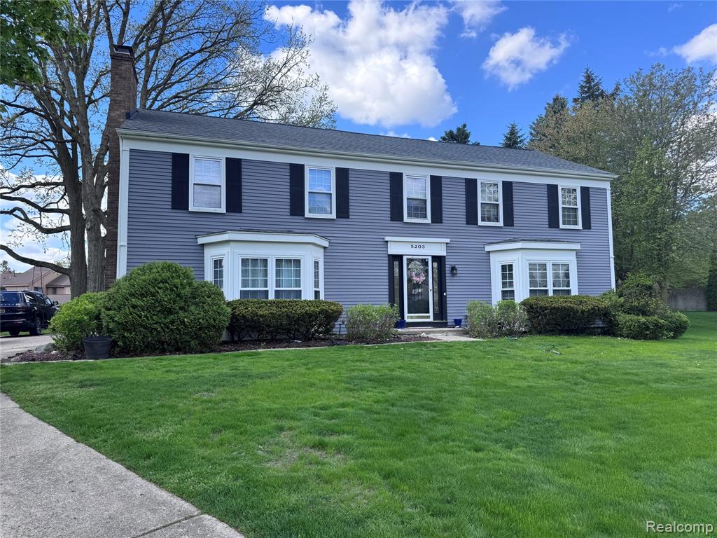 5203 Forestdale Court, West Bloomfield, MI — front exterior