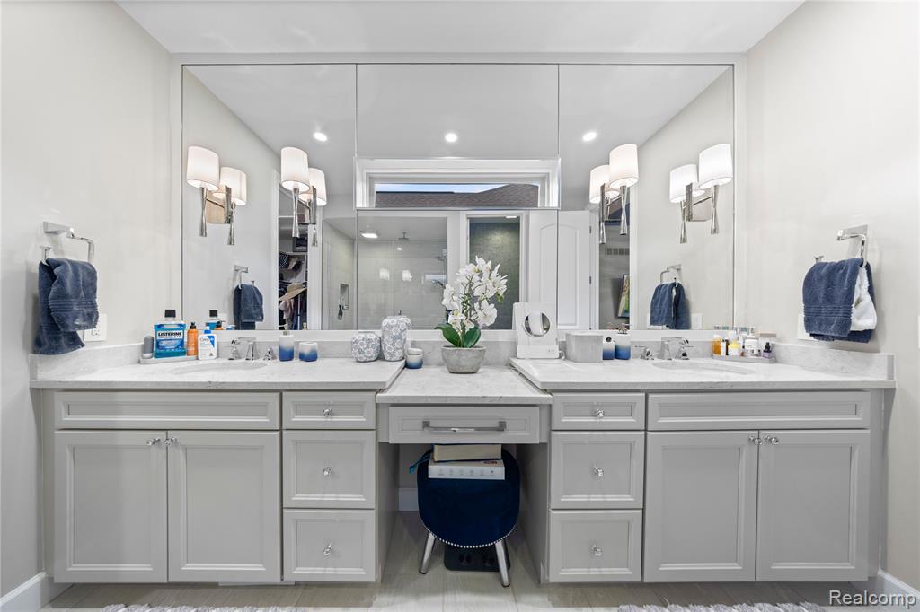 6511 Legacy Woods Trail, West Bloomfield, MI — Photo 21