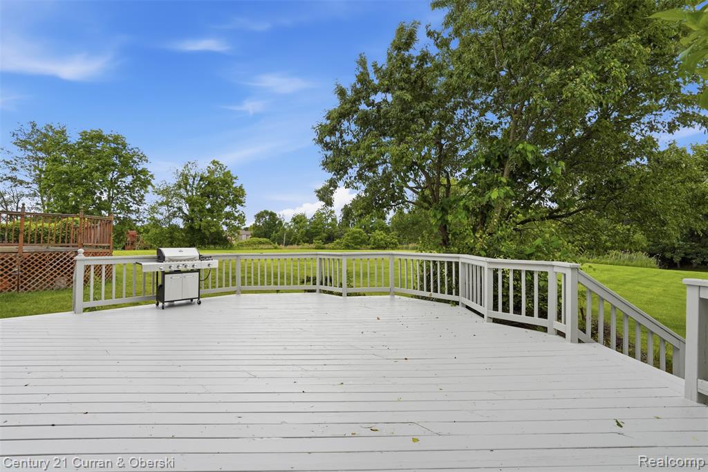 30785 Mystic Forest Drive, Farmington, MI 48331 — Photo 29