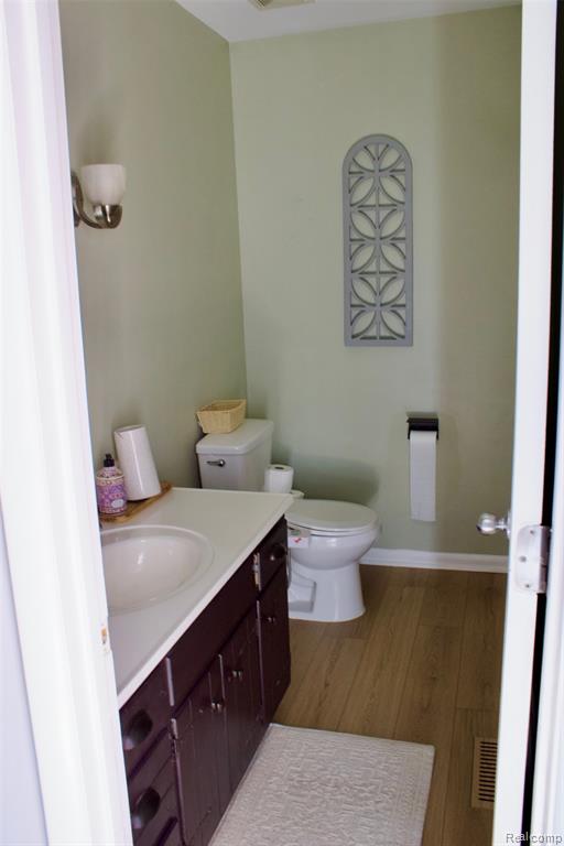 279 Fairway Court, Plainwell, MI 49080 — Photo 16