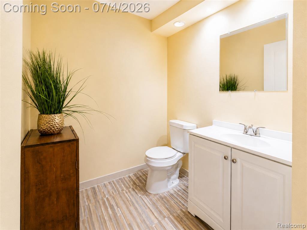 754 Ashley Circle, Rochester Hills, MI 48307 — Photo 18