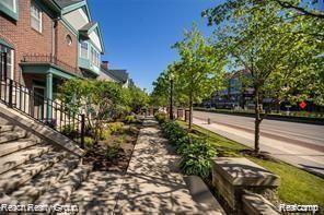 2566 Woodward Avenue, Detroit, MI 48201 — Photo 2