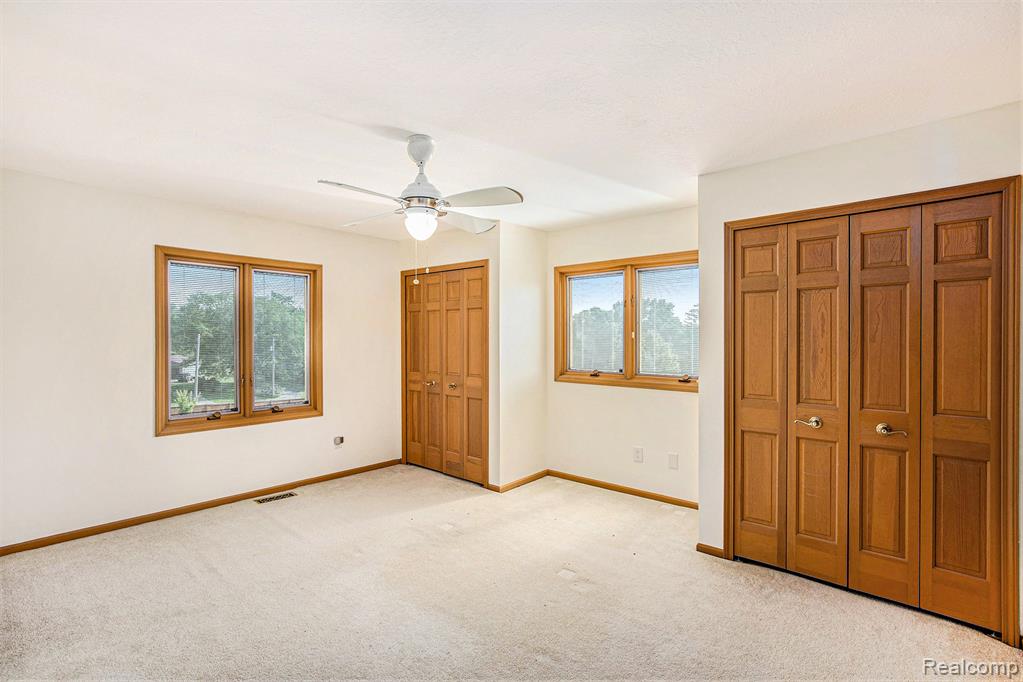 5215 Sunlyn Drive, Grand Blanc, MI 48439 — Photo 15