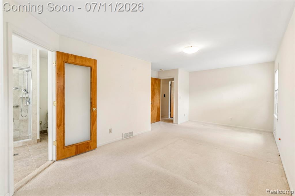 6105 Gilbert Lake Road, Bloomfield Hills, MI 48301 — Photo 28