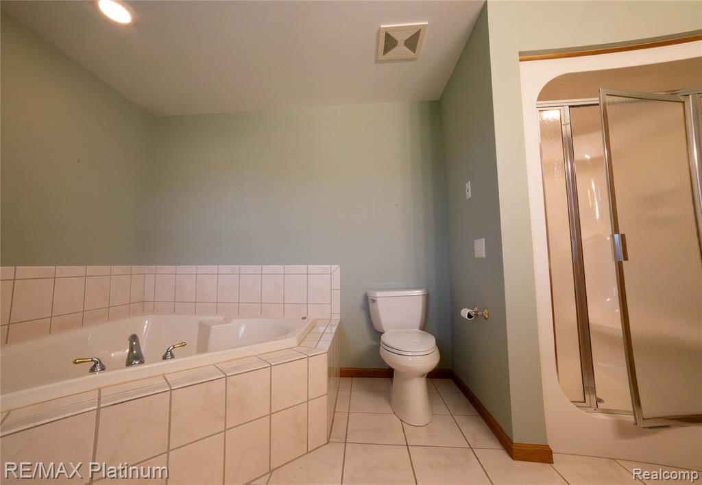 12987 Holtforth Road, Fenton, MI 48430 — Photo 14