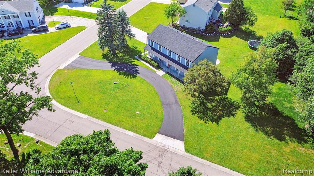 5262 Kingsfield Drive, West Bloomfield, MI — Photo 30